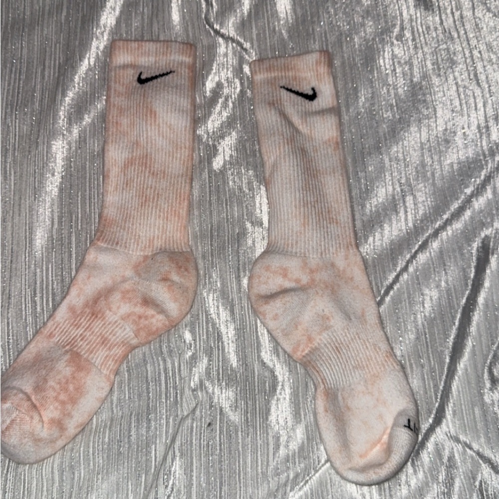 Nike woman Tie-Dye Crew Socks - pink/orangeish and white